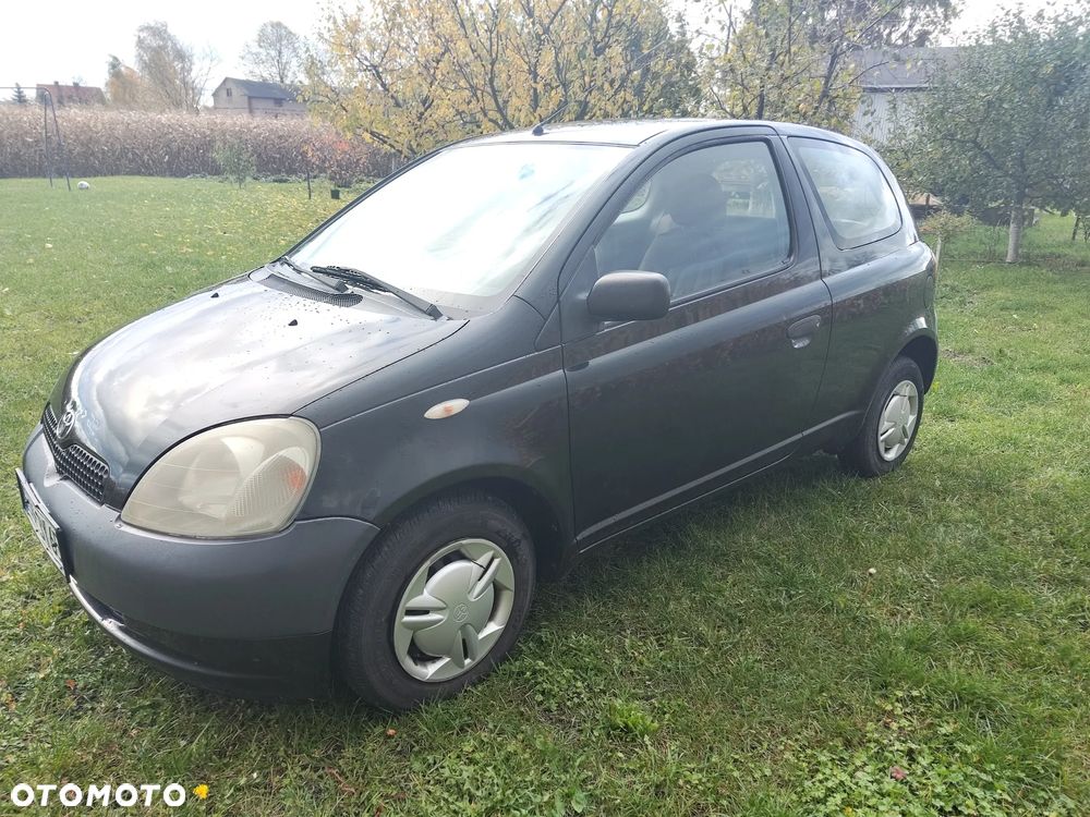 Toyota Yaris - 1