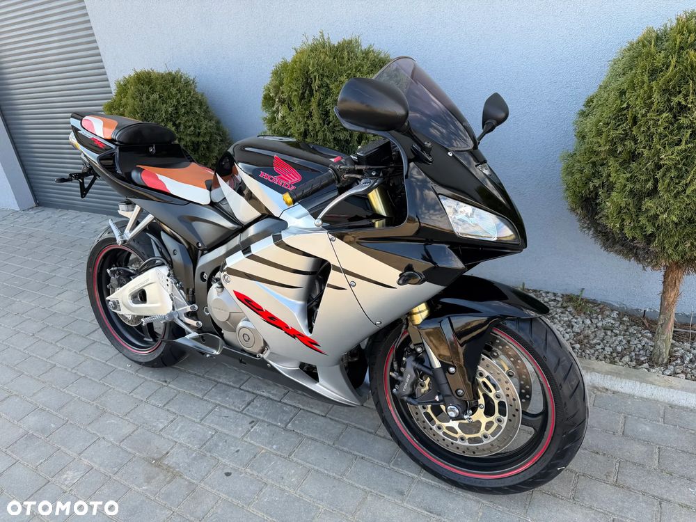 Honda CBR - 3