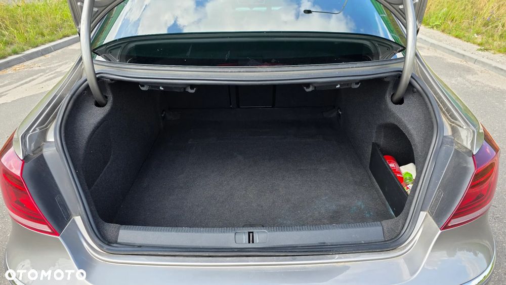 Volkswagen CC 2.0 TDI BlueMotion Technology - 12