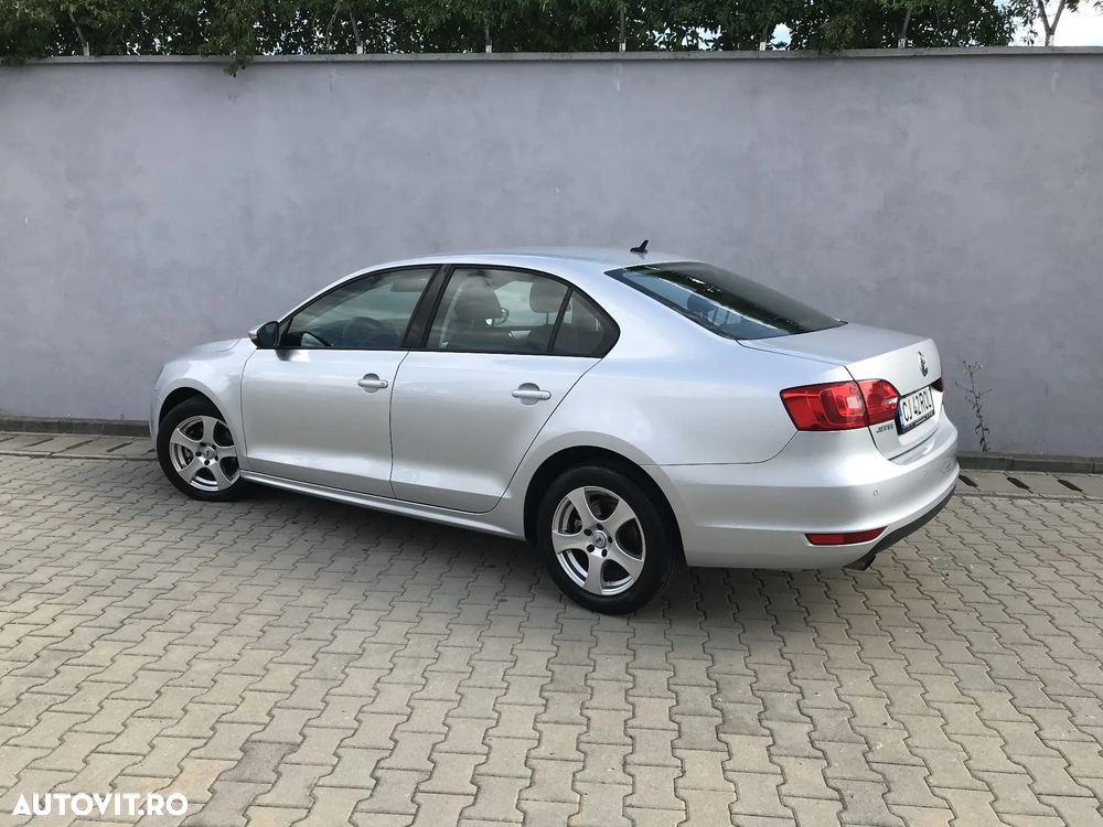 VOLKSWAGEN Jetta 2011 — imagine 10