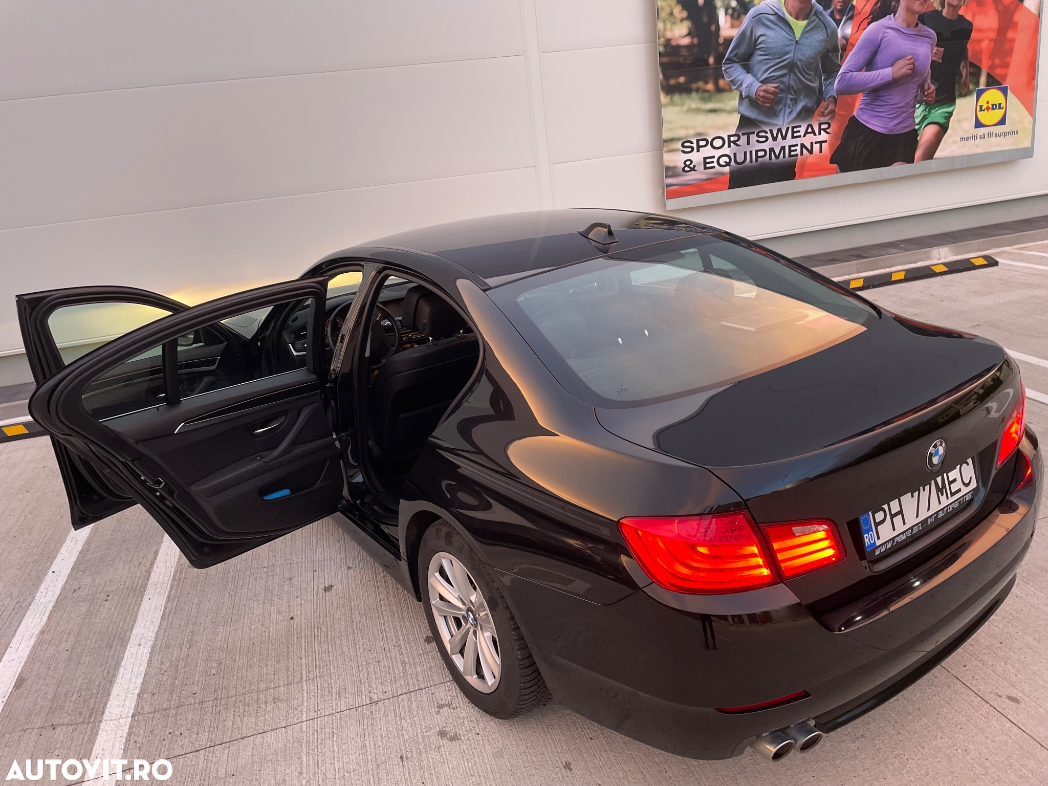 BMW Seria 5 520d - 12