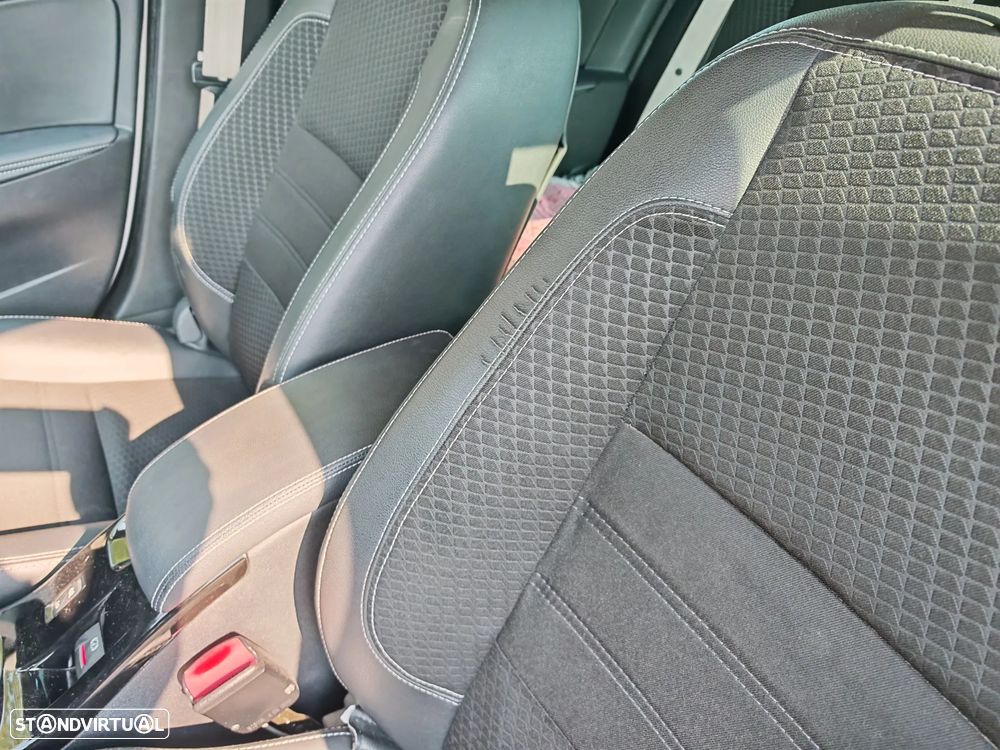 Renault Mégane Sport Tourer 1.6 dCi Bose Edition SS — fotografia 7