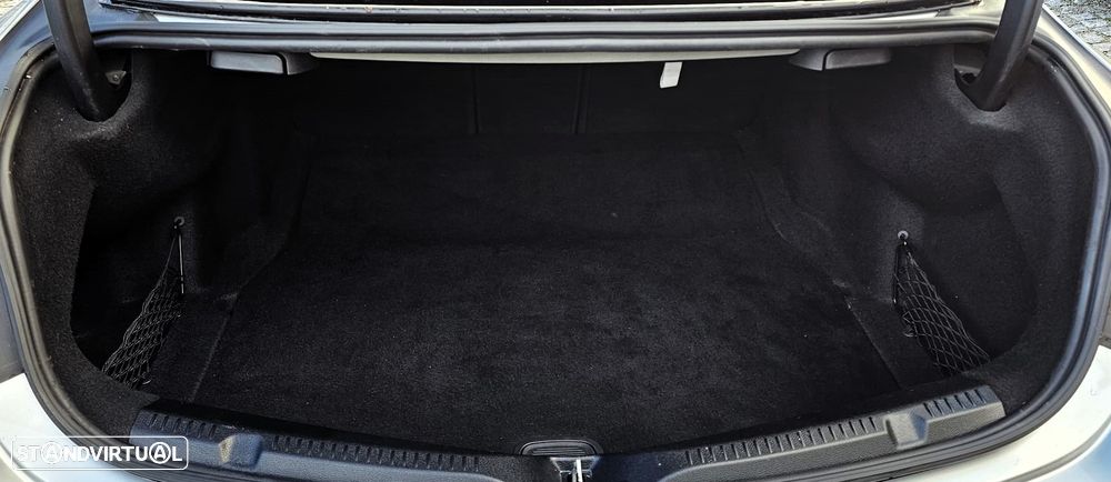 Mercedes-Benz E 220 d AMG Line Aut. - 27