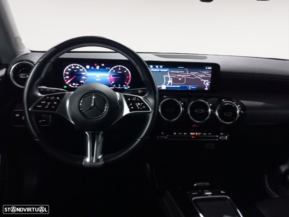 Mercedes-Benz CLA 180 d Shooting Brake AMG Line Aut. - 12