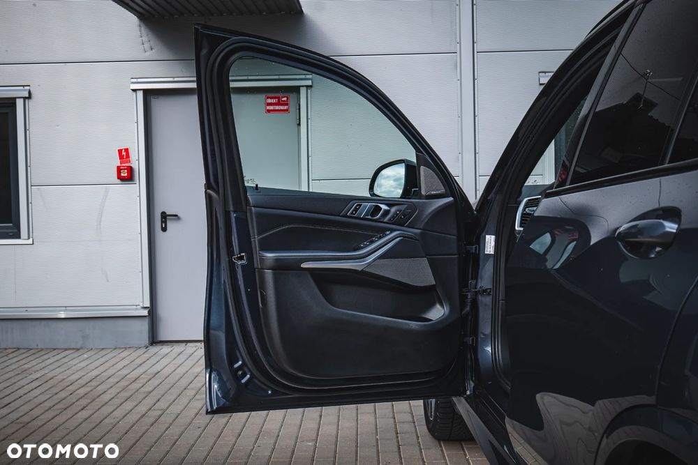 BMW X5 xDrive25d - 29