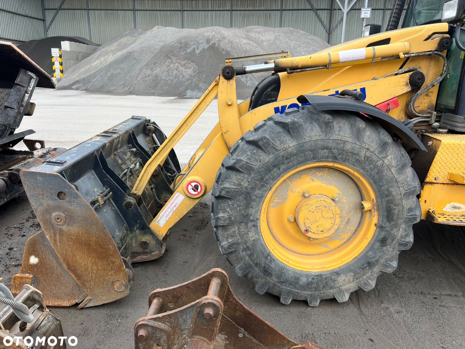 Komatsu Wb975 4X4 - 34