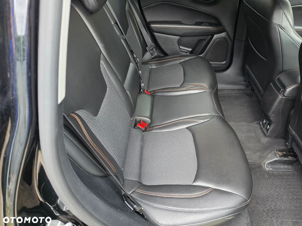 Jeep Compass 1.4 TMair Limited FWD S&S - 26