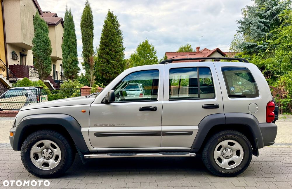 Jeep Cherokee 2.8L CRD Sport - 3