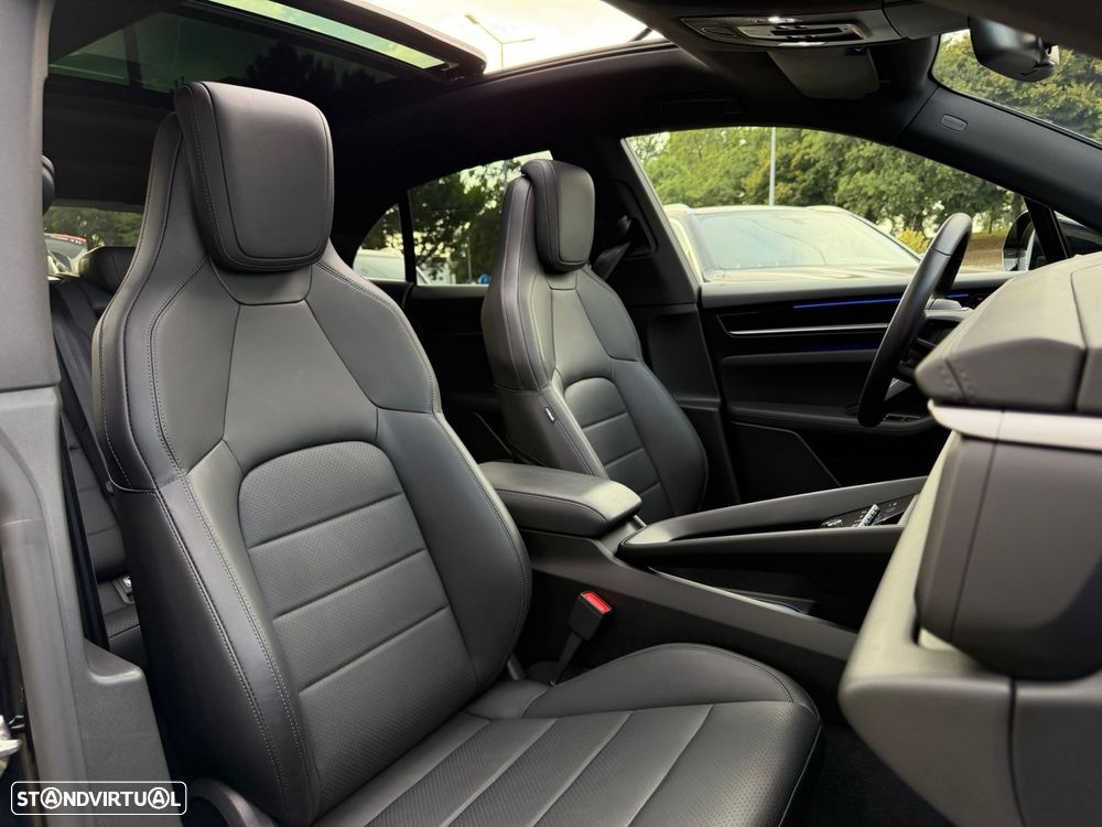 Porsche Macan Electric 4 - 25