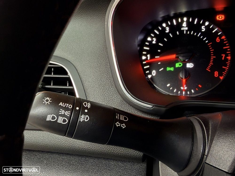 Renault Mégane 1.0 TCe Limited - 16