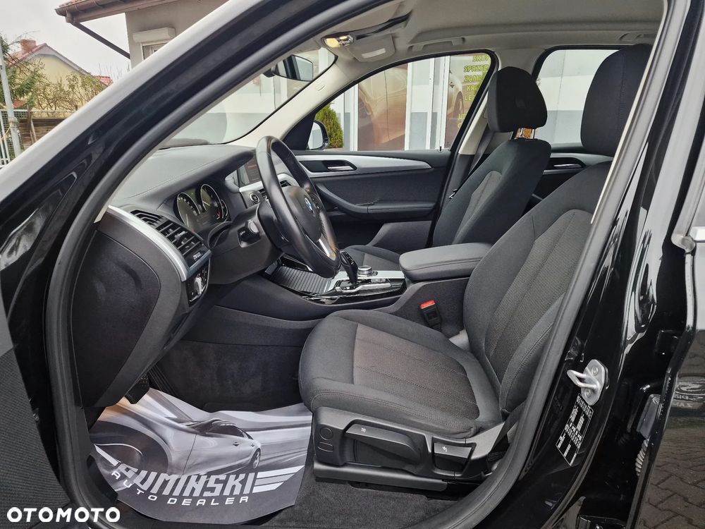 BMW X3 sDrive18d Advantage - 18