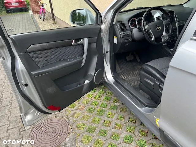 Chevrolet Captiva 2.0 4WD 7 Sitzer Automatik LT - 8