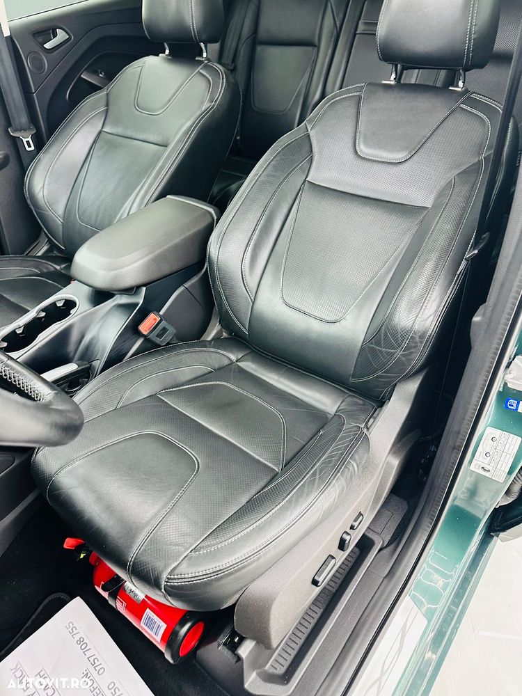 Ford Kuga 2.0 TDCi 4x4 Aut. ST-Line - 19