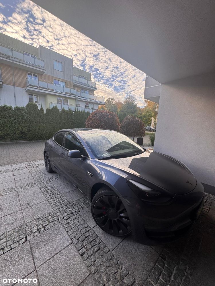 Tesla Model 3 Performance AWD - 12