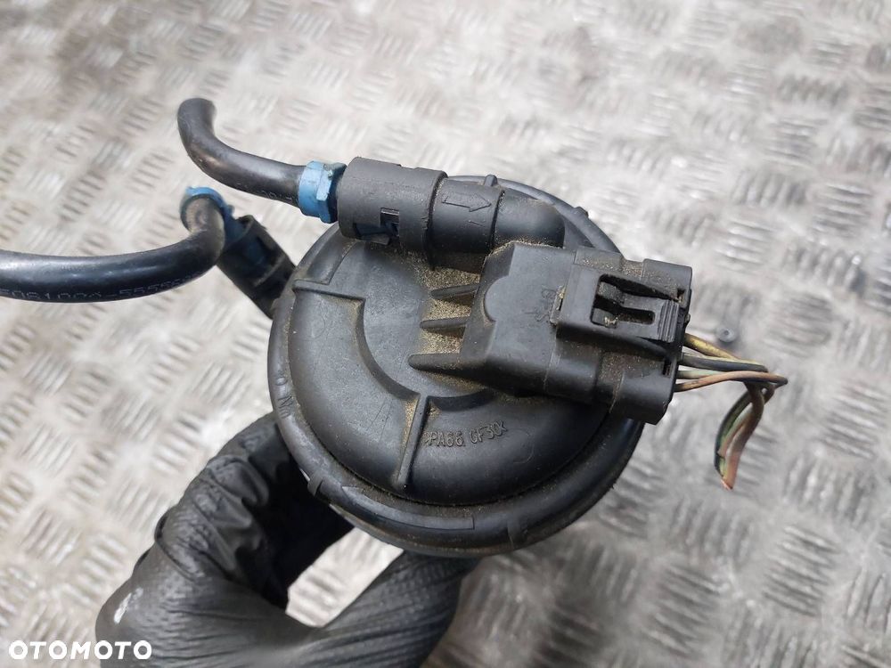 OBUDOWA PODSTAWA FILTRA PALIWA OPEL ZAFIRA B 1.9 CDTI 13204107 - 5