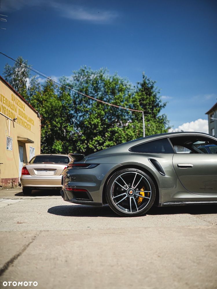Porsche 911 Turbo S - 13