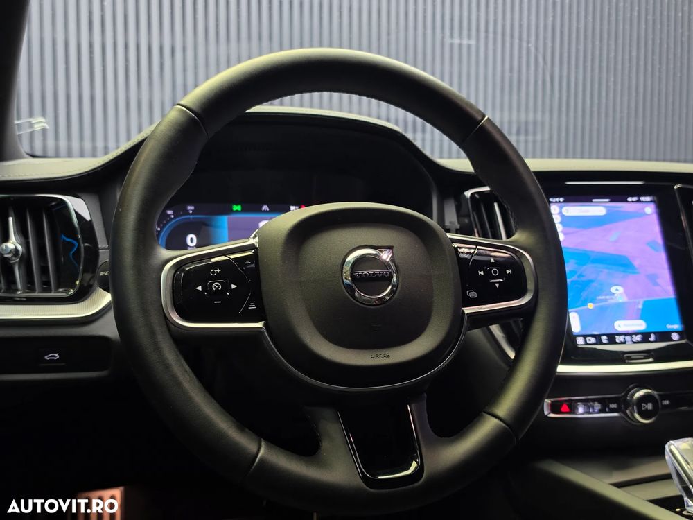 Volvo S60 B5 B AWD Ultimate Dark - 7