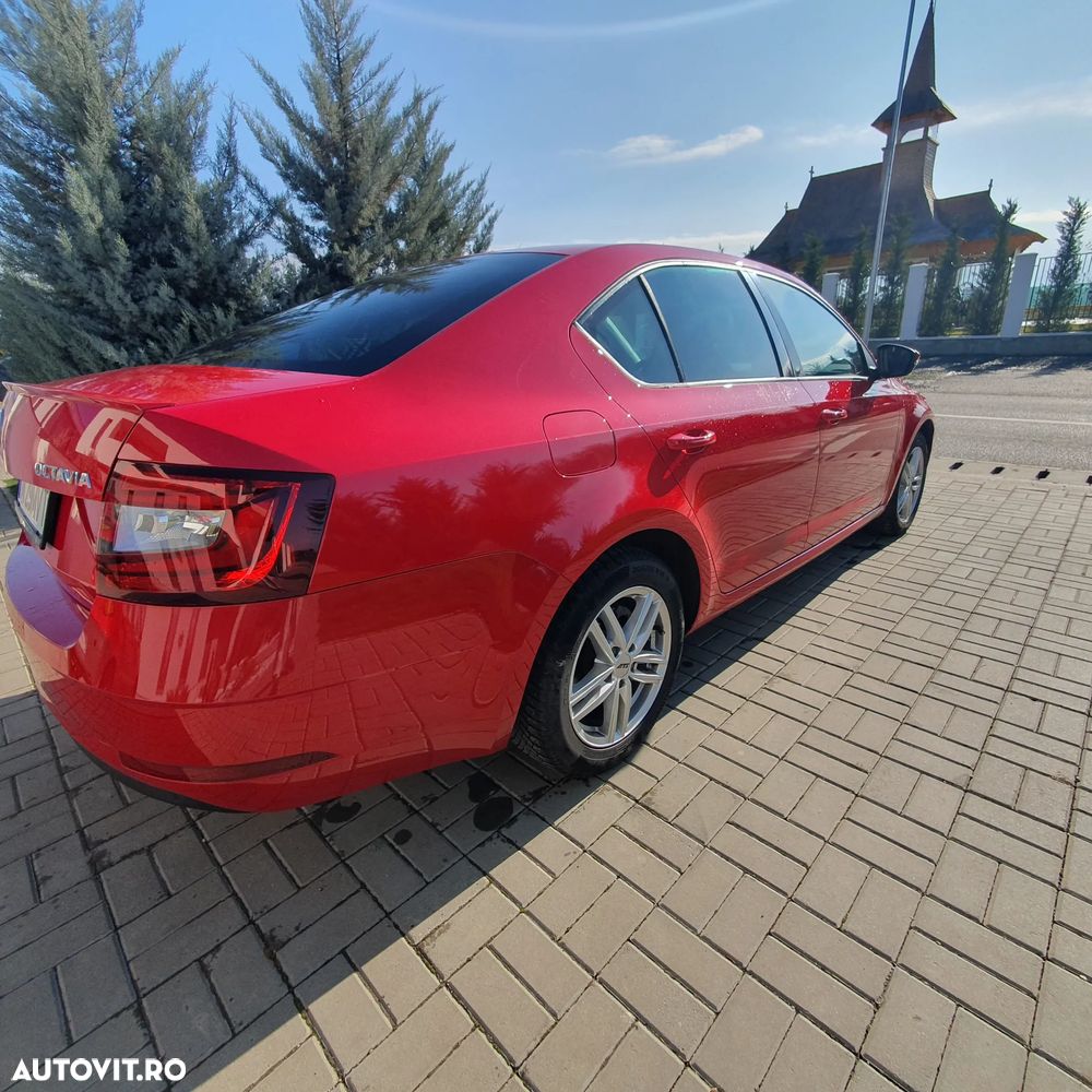 Skoda Octavia 1.5 TSI DSG Style - 3