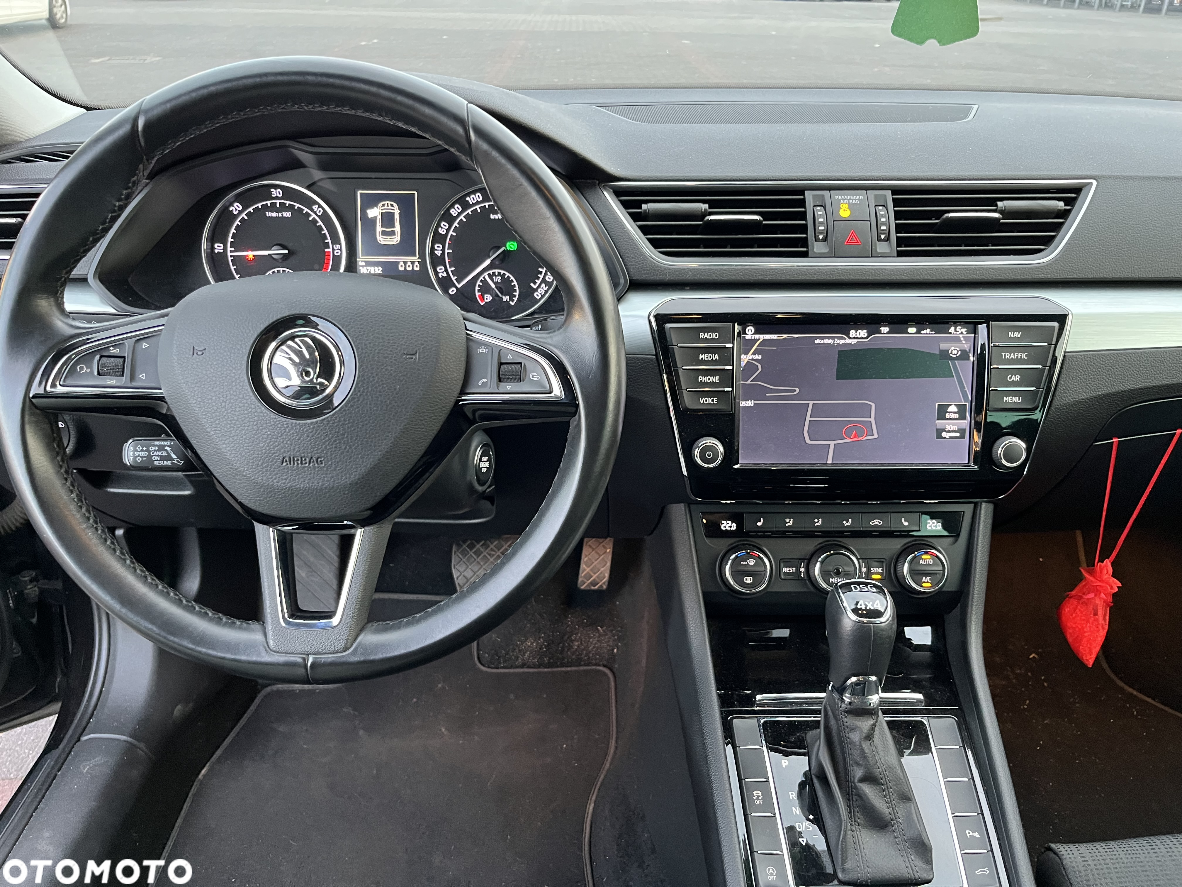 Skoda Superb 2.0 TDI 4x4 DSG Ambition - 10