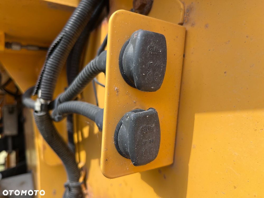 Volvo L220H - 15