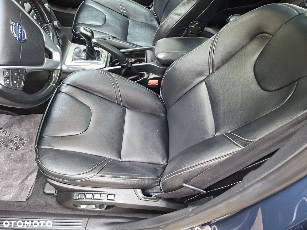 Volvo V40 2014 photo 4