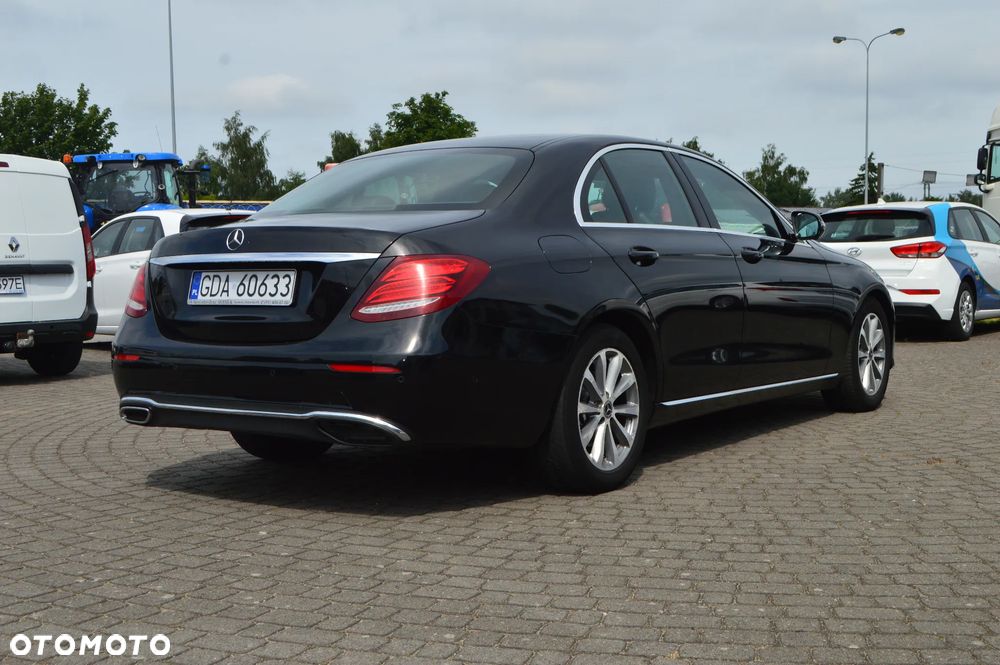 Mercedes-Benz Klasa E 220 d 9G-TRONIC - 9