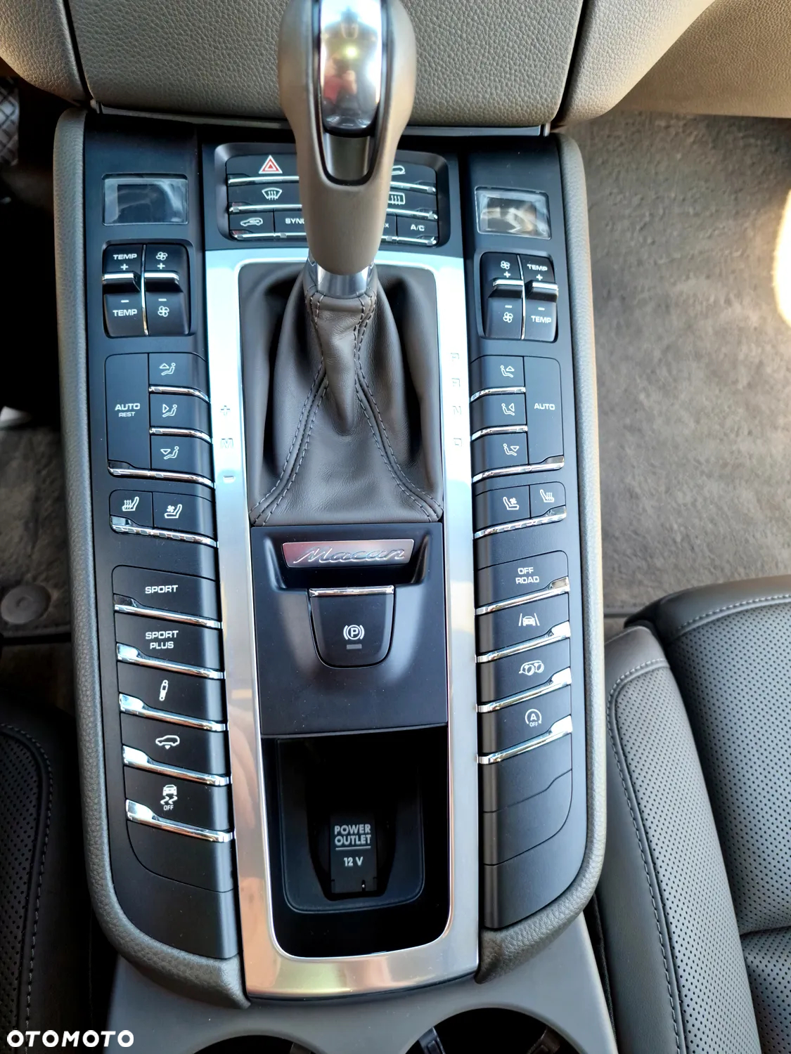 Porsche Macan GTS - 22