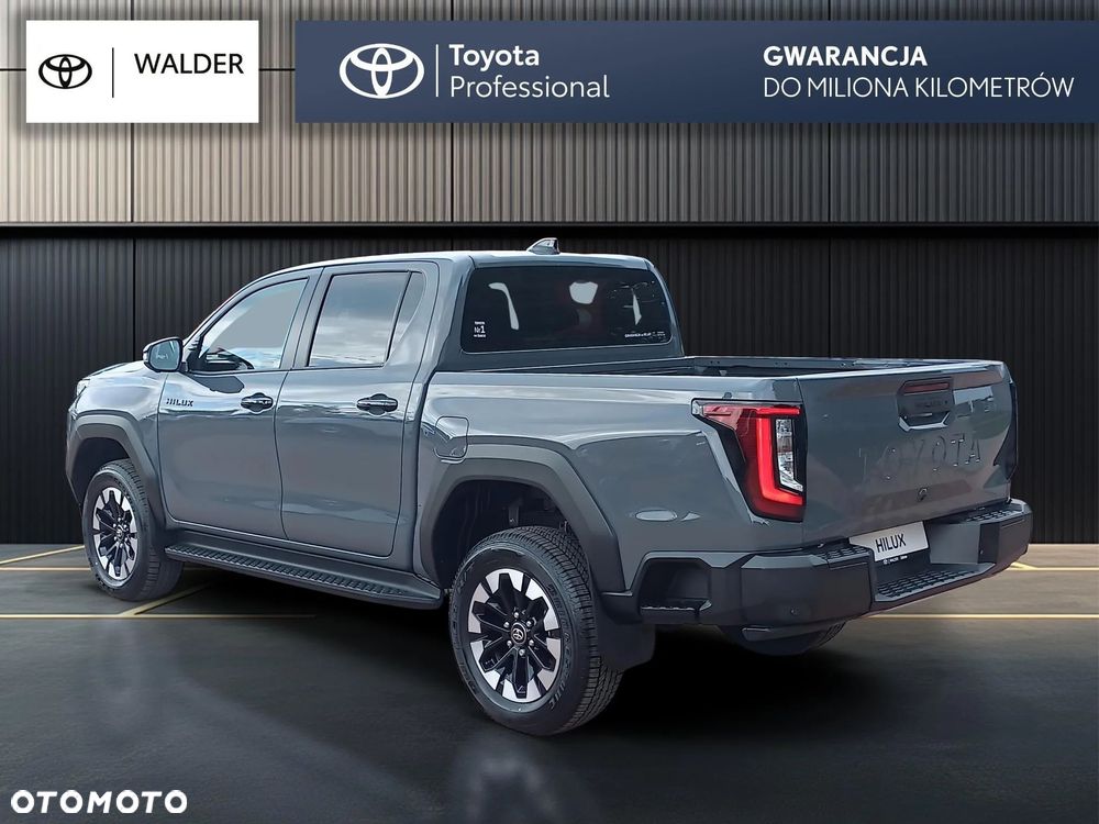Toyota Hilux 2026 photo 2