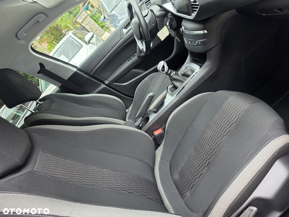 Peugeot 308 BlueHDi 120 Stop & Start Style - 28