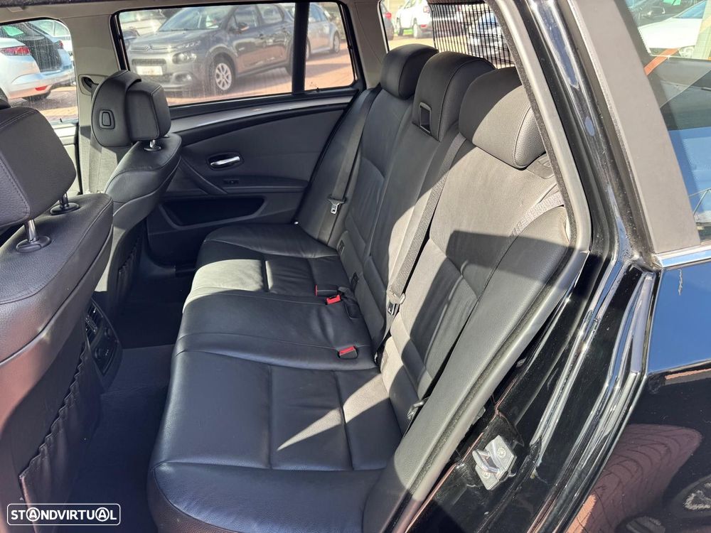 BMW 520 d Touring Executive - 42