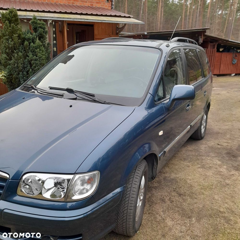 Hyundai Trajet - 3