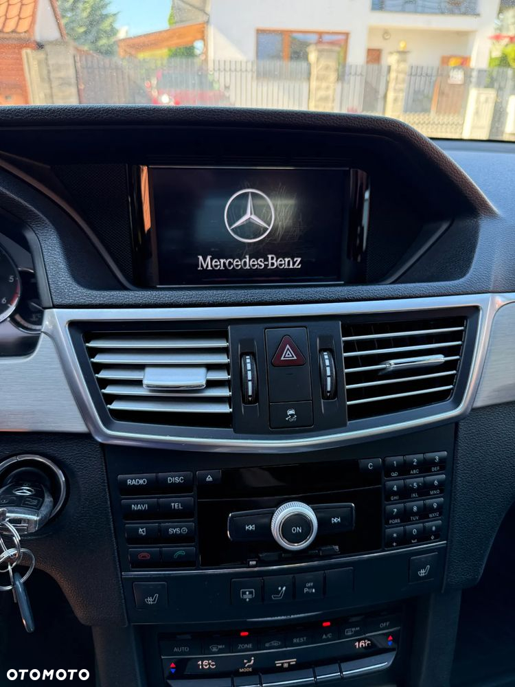 Mercedes-Benz Klasa E 350 CDI BlueEff Elegance - 27