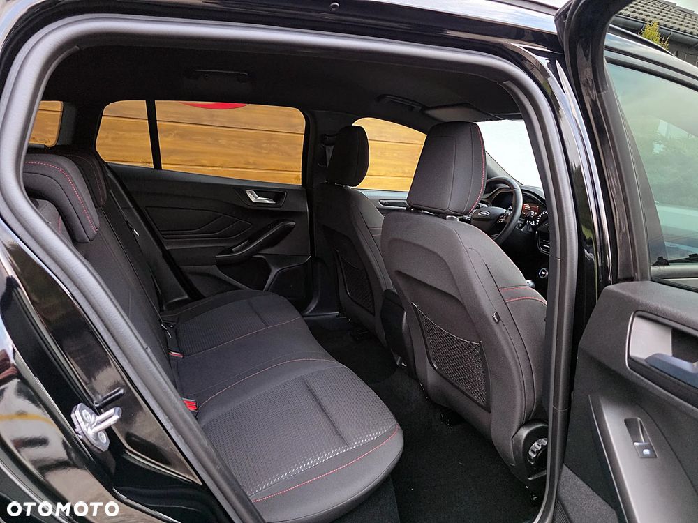 Ford Focus 1.5 EcoBoost STart-Stopp-System ST-LINE - 37