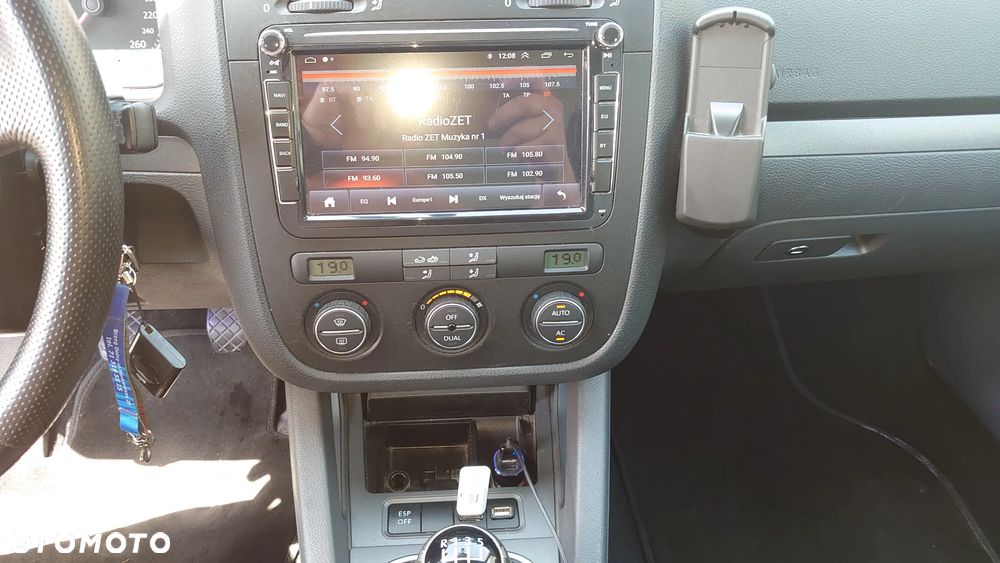Volkswagen Golf - 10