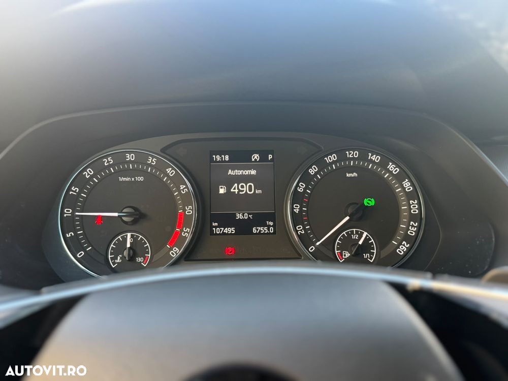 Skoda Octavia 2.0 TDI DSG Ambition - 19