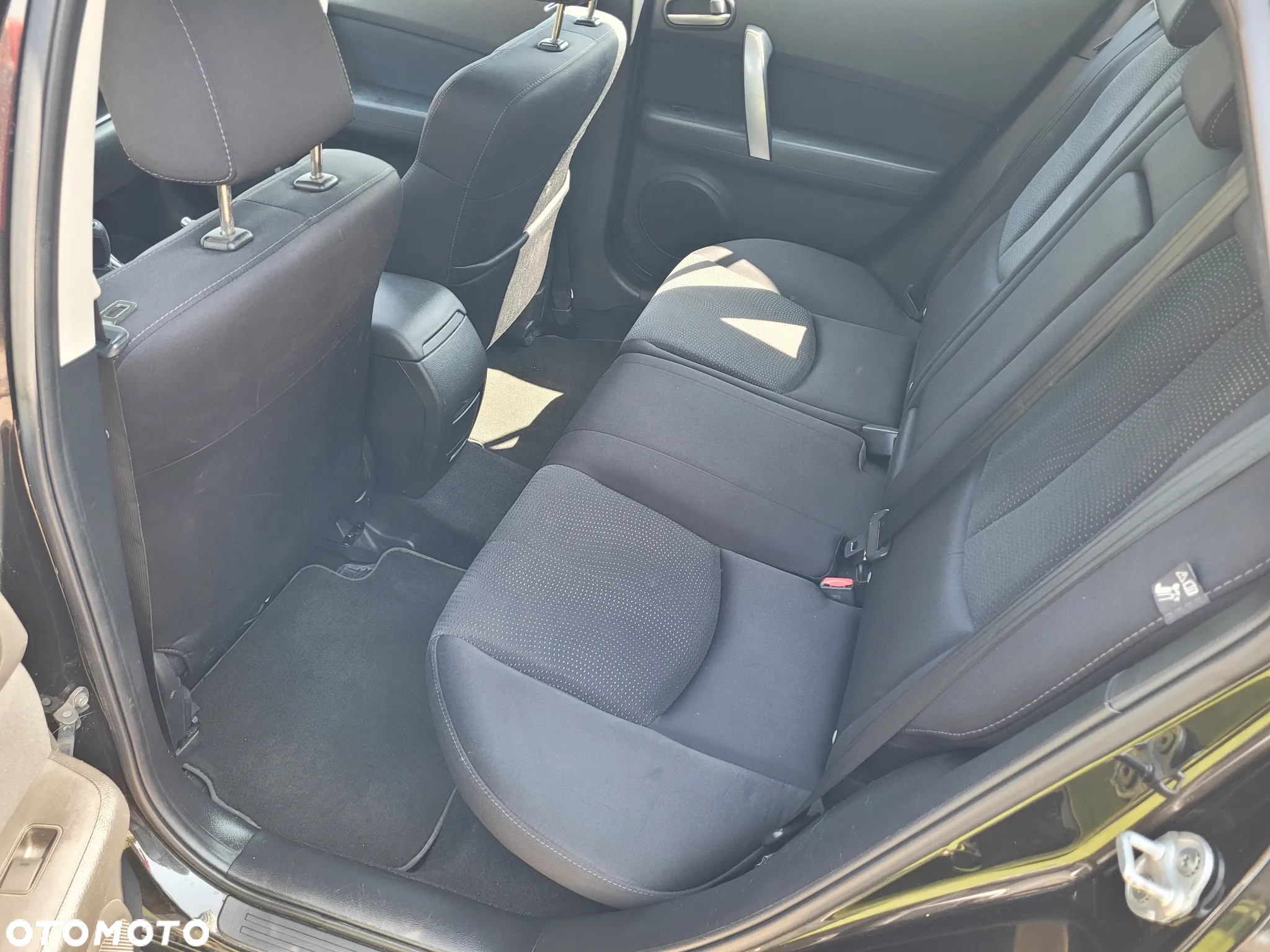 Mazda 6 Sport Kombi 2.0 CD DPF Dynamic - 11