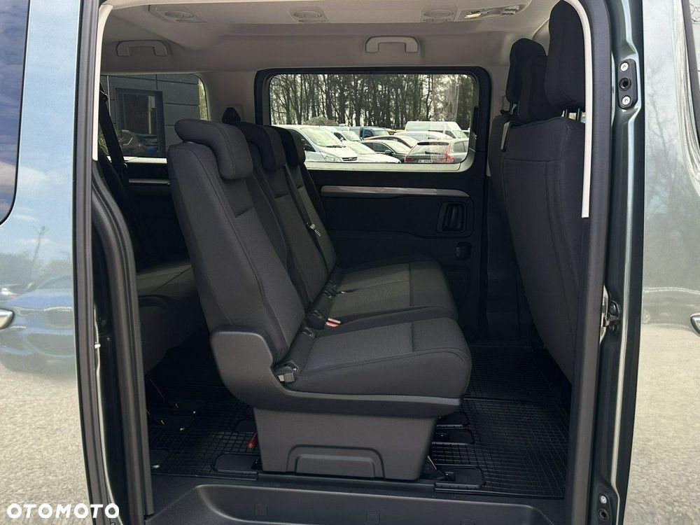 Peugeot Traveller - 20