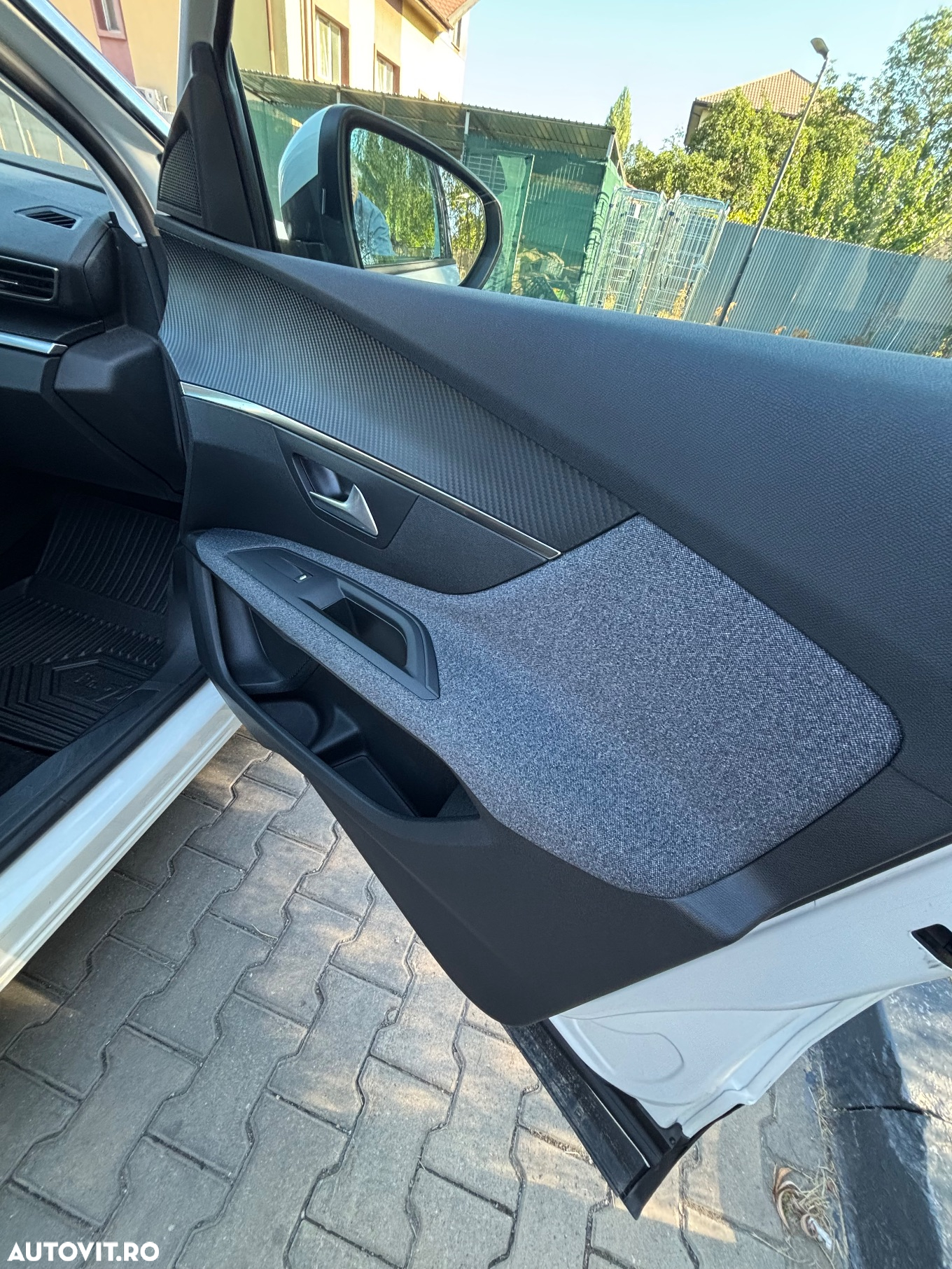 Peugeot 3008 PureTech 130 Stop & Start EAT6 Active - 12
