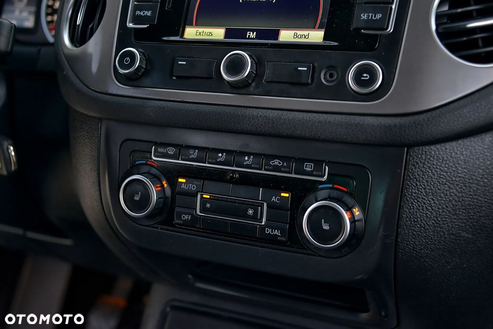 Volkswagen Tiguan - 23