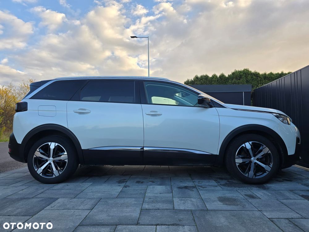 Peugeot 5008 - 3