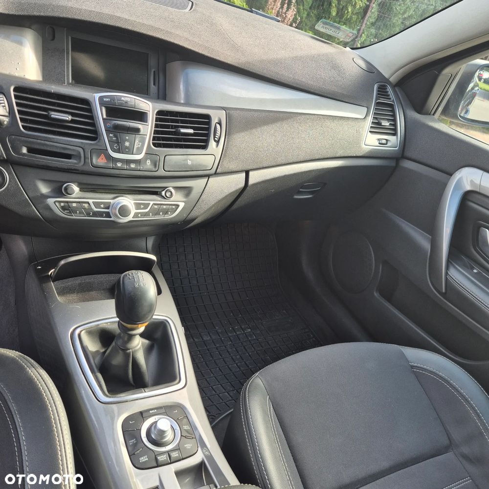 Renault Laguna 2.0 dCi Expression - 11