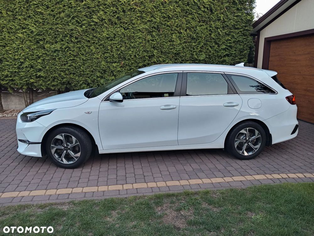 Kia Ceed 1.5 T-GDI M - 3