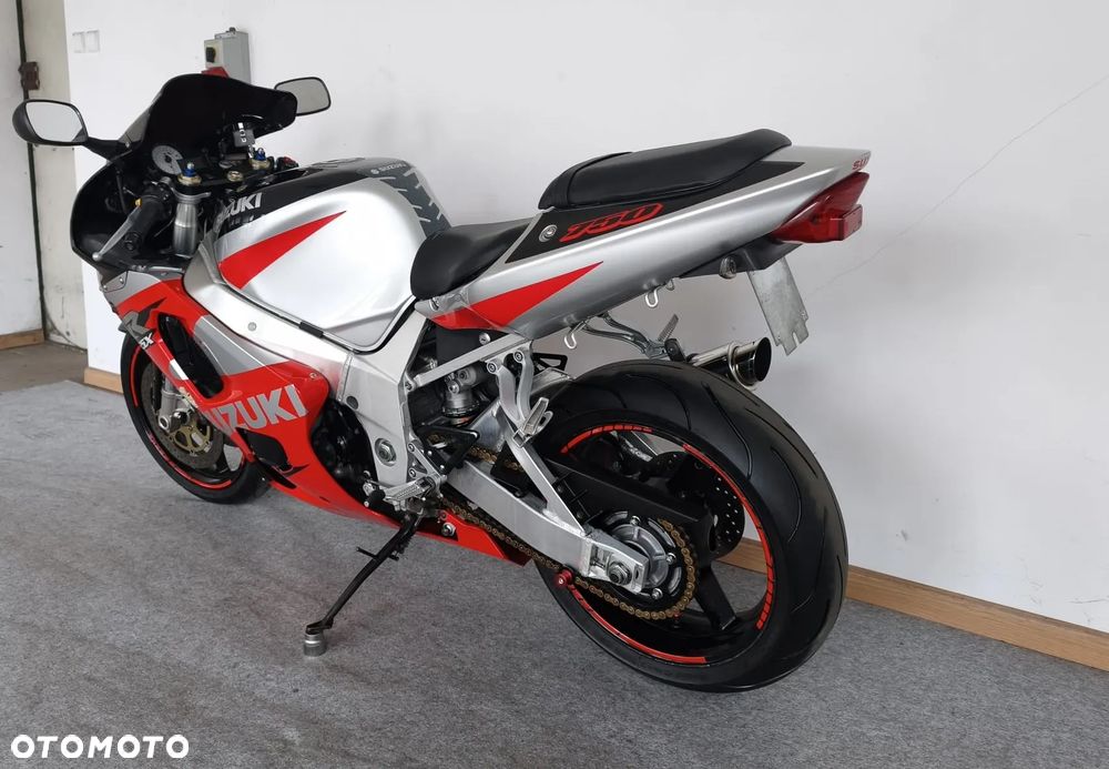 Suzuki GSX-R - 12