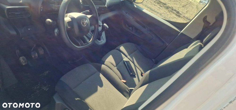 Toyota ProAce - 11