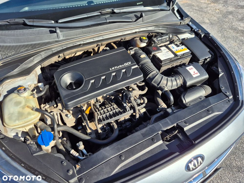 Kia Ceed 1.4 T-GDI M - 12