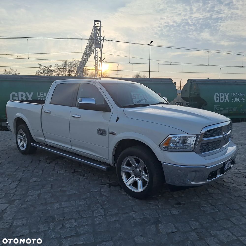 Dodge RAM - 8