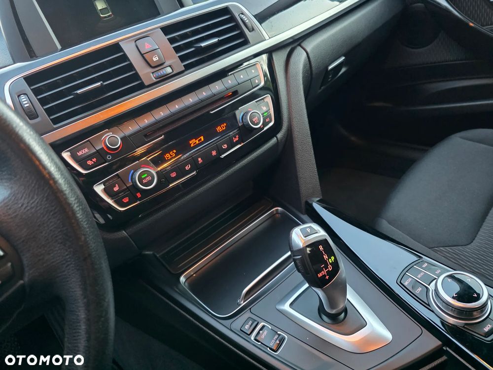 BMW 3GT 320d Advantage - 20