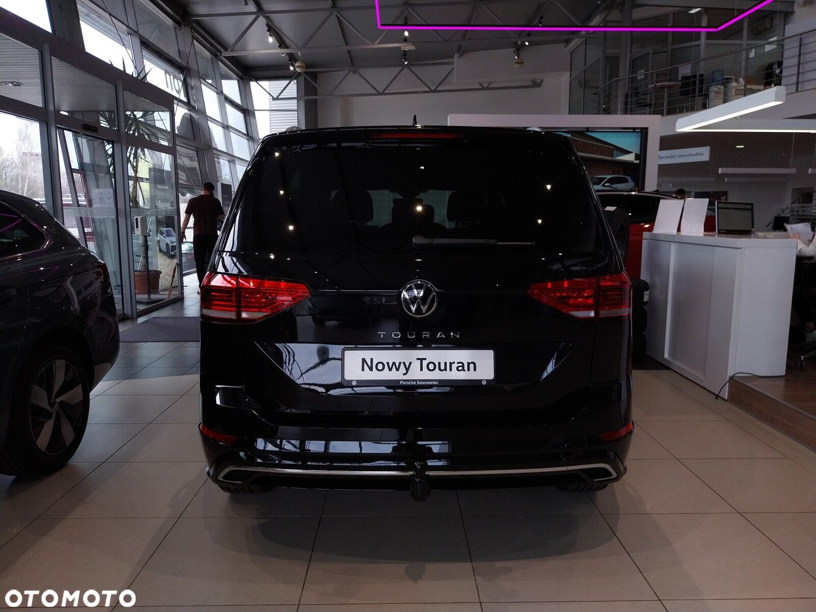 Volkswagen Touran - 8