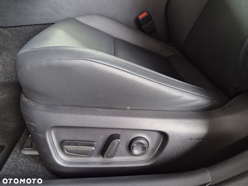Toyota Camry - 11