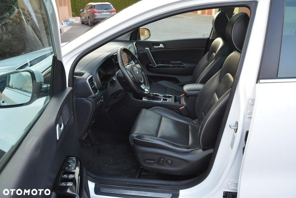 Kia Sportage 2,0 CRDI AWD Platinum - 21